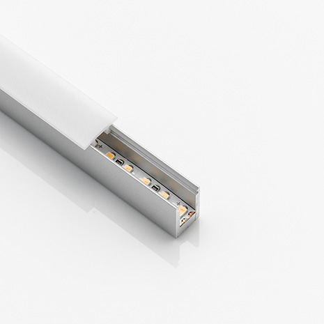 Illustration of an aluminium-coloured LD 8104 with an overlapping opal cover